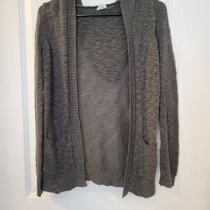 Light and breezy grey cardigan